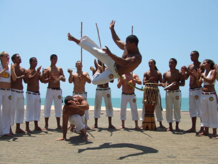 La capoeira, un art noble à découvrir lors d’un séjour sur mesure au Brésil         