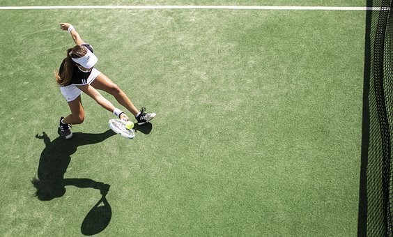 Quels sont les meilleurs accessoires de tennis pour les passionnés ?